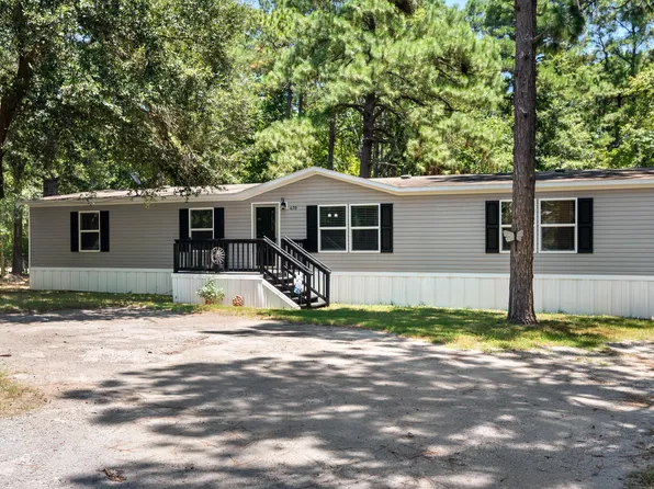 470 Pauline Dr, Bonneau, SC 29431