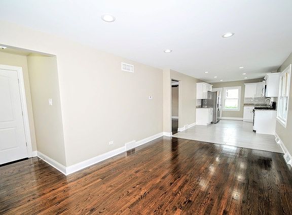 5th image of 283 Oglesby Ave