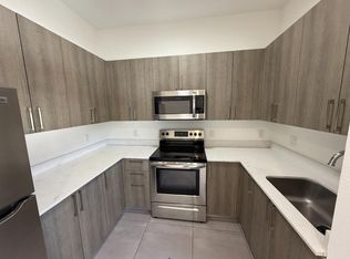 1295 W 69th St #205, Hialeah, FL 33016