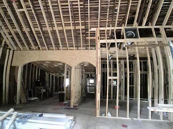 3rd image of 106-108 2nd St