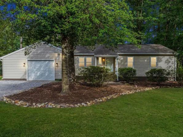 205 Wharf Row, Yorktown, VA 23692
