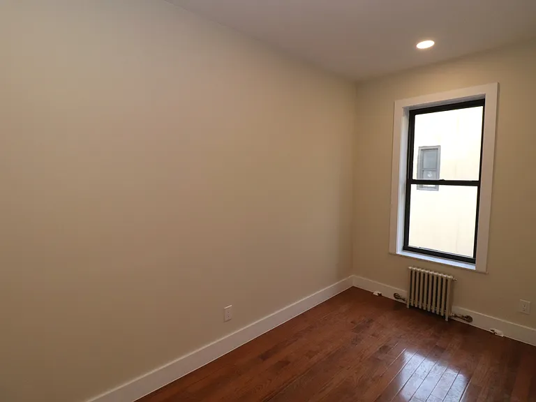 189 Norman Ave #15 — Photo 2