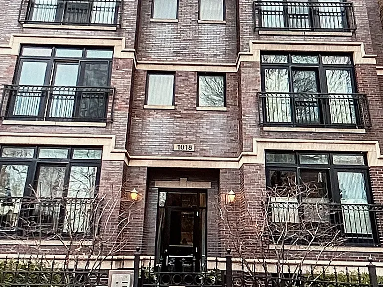1018 S May St #A — Photo 1