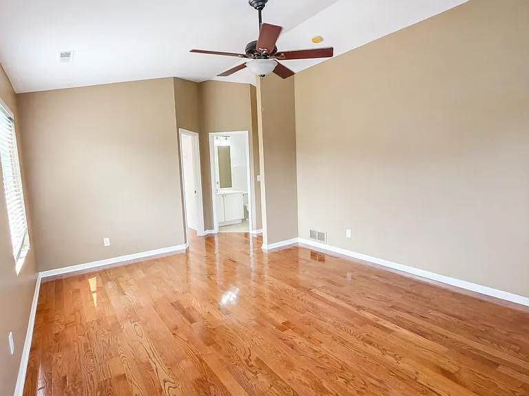 7257 Chucks Way — Photo 10