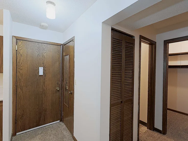 1122 F St — Photo 12