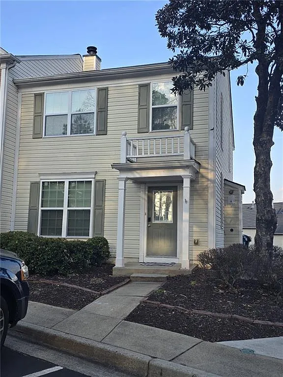 3 bed, 2.5 bath, 1370 sqft, $2,300 — Photo 4