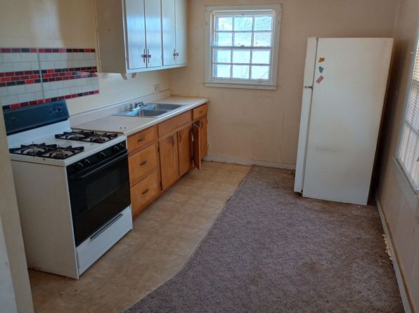 wichita-kansas-443609268 picture