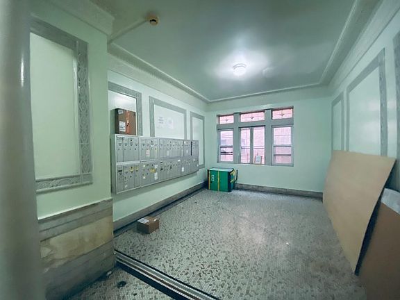 3rd image of 60 Glenwood Ave APT 501