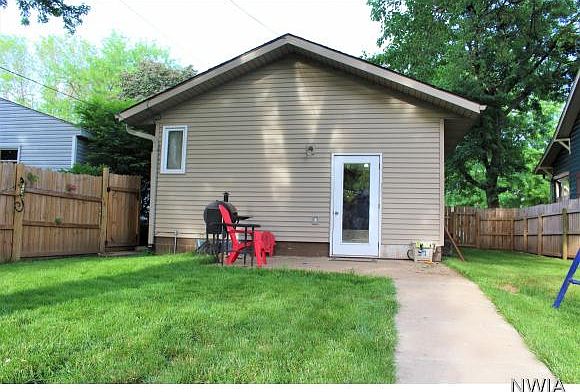 1st image of 2637 S Cedar St