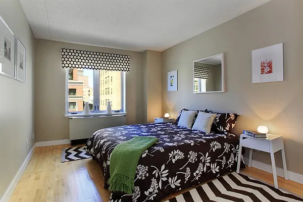 Sold by Corcoran | media 6