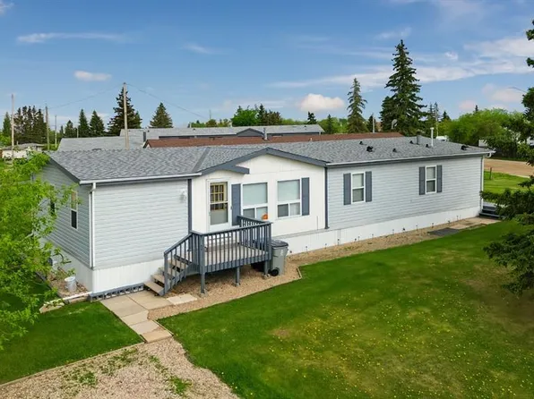 4524 S 47th Ave, Mayerthorpe, AB T0E 1N0