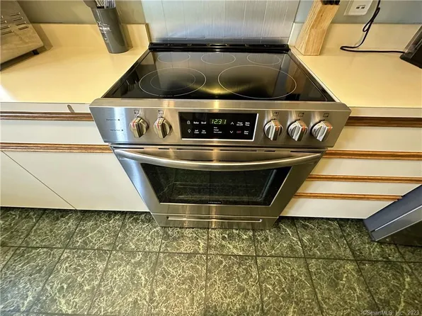 37 Wyndham Landing #37, Killingly, CT 06239