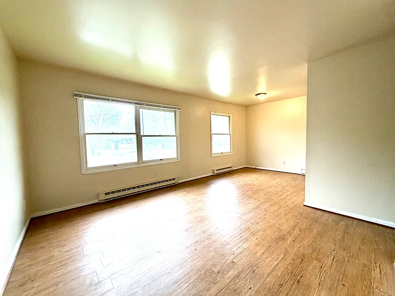 17-62 Gina Marie Ave #5UL — Photo 5