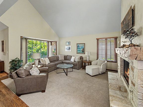 5th image of 26263 Isabella Ave