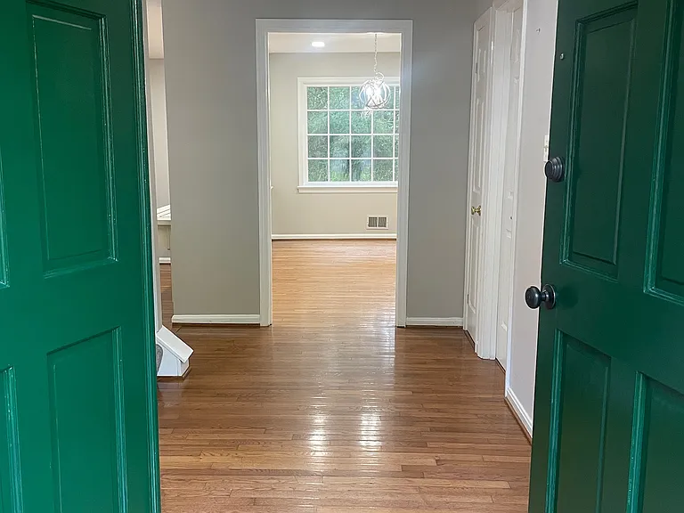 9025 Streamview Ln — Photo 12