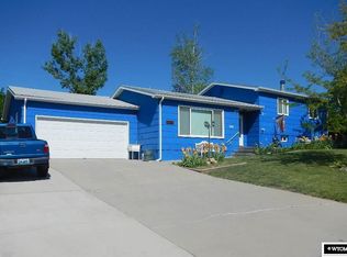900 S 14th St, Thermopolis, WY 82443