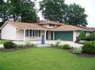14050 Cherokee Trl, Middleburg Heights, OH 44130