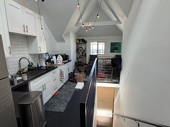 5th image of 2113 S Oak St #1a2360e18