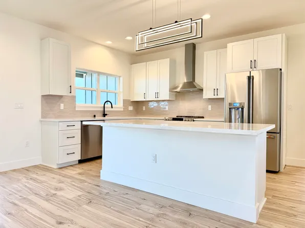 165 Oliona St #132, Makawao, HI 96768