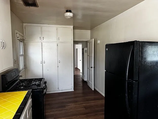 9610 Rosecrans Ave — Photo 8