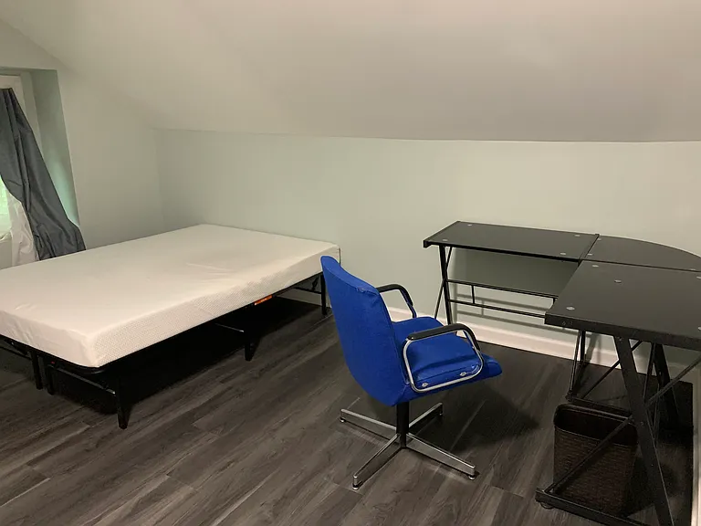 404 Greenwood Pl #1 — Photo 11