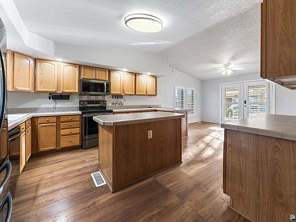 2nd image of 3747 S 8th Ave