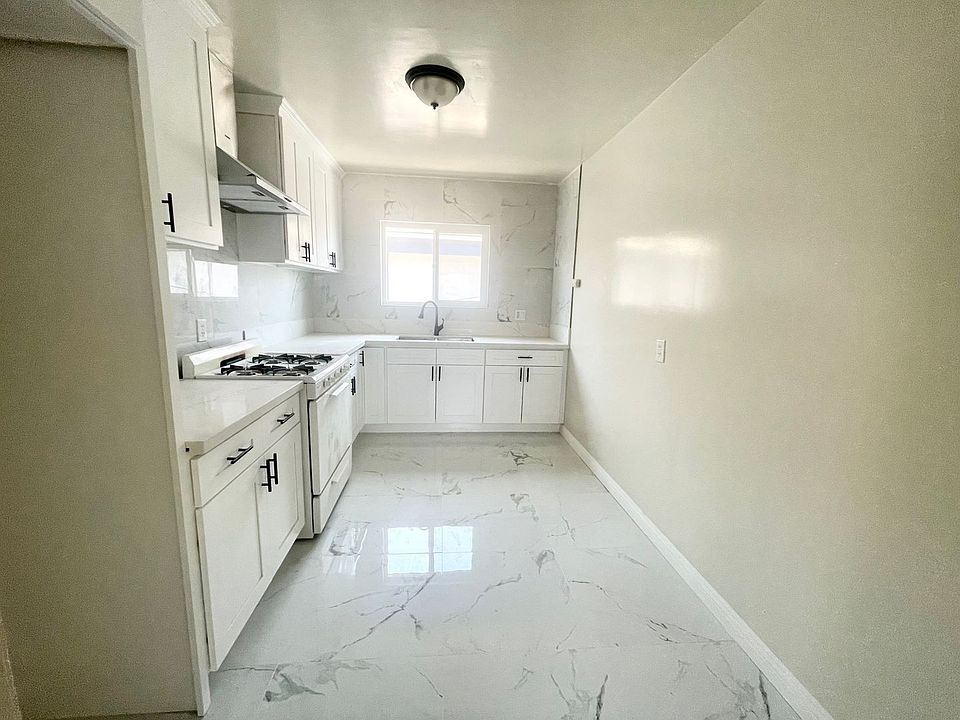 1st image of 1716 Vine St #1718-C