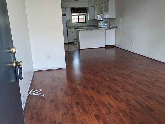 4th image of 8942 Eden Ave APT A
