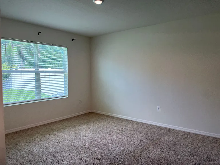 3031 Staten Dr — Photo 21