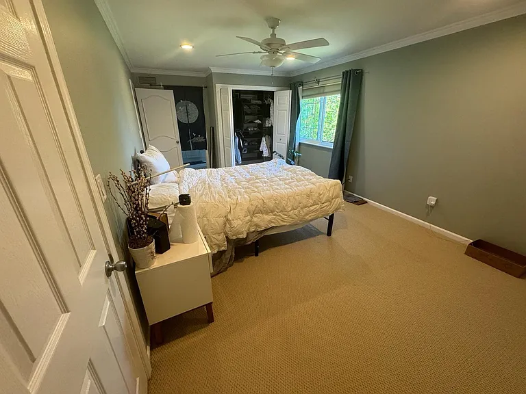 42160 Woodward Ave #42 — Photo 16