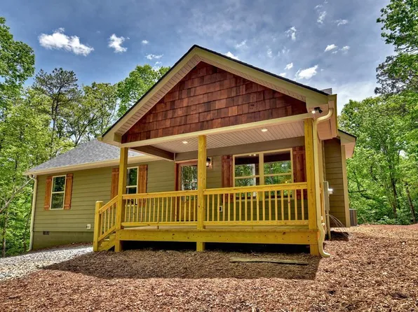 126 Diaz Ct, Ellijay, GA 30540