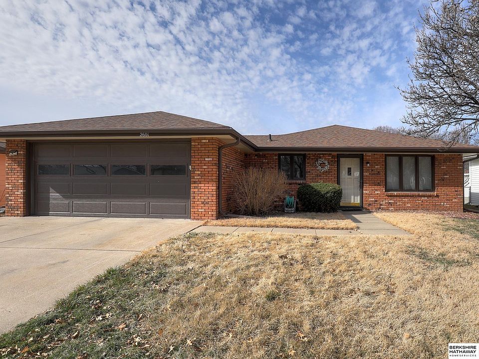 1st image of 2601 S 52nd St