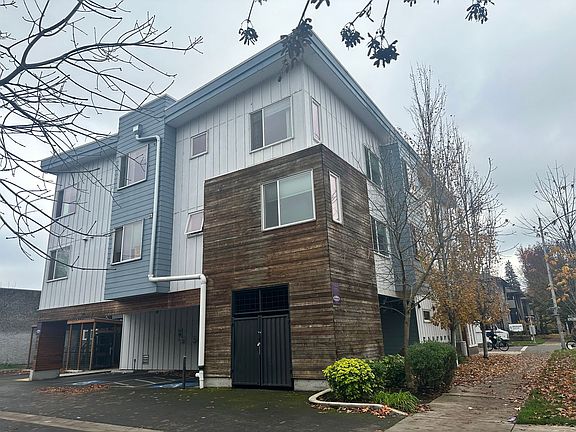 2nd image of 491 W 8th Ave #12