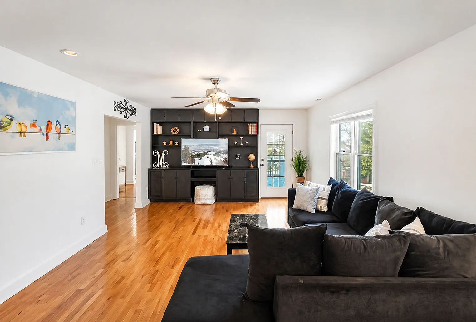 2 bed, 1486 sqft, $2,000 — Photo 2