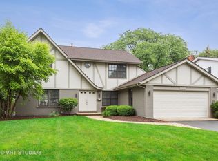 305 Columbine Dr, Clarendon Hills, IL 60514