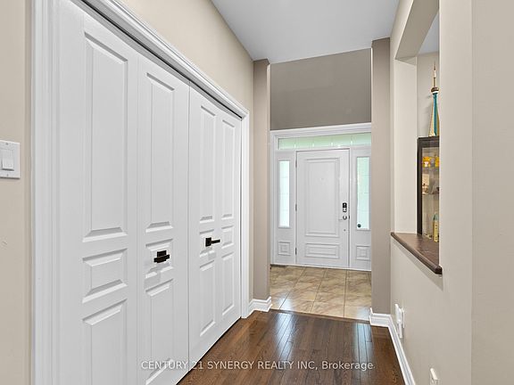 3rd image of 532 Landswood Way