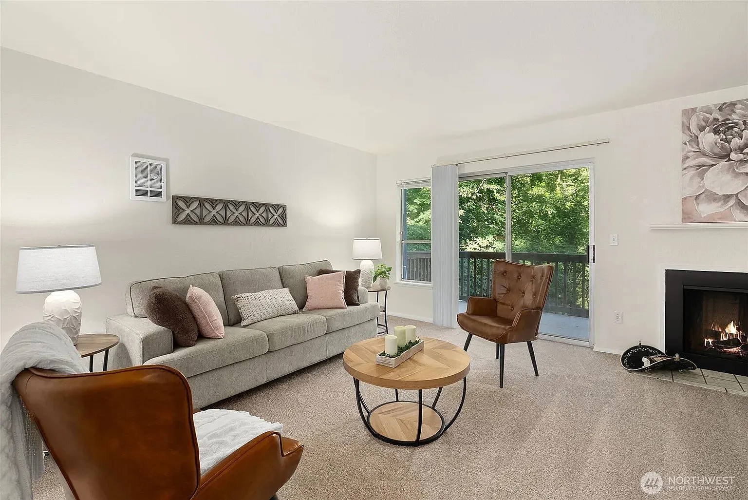 2 bed, 2.5 bath, 1092 sqft, $1,750 — Photo 2