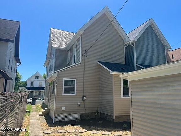 2nd image of 1522 Scott St