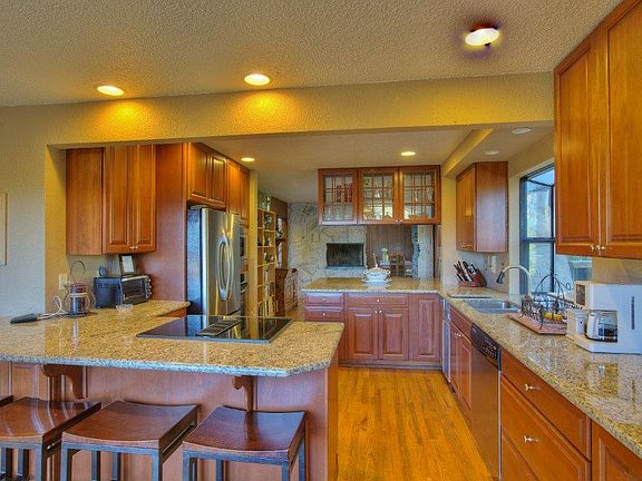 2nd image of 29924 SE Lake Retreat Dr N