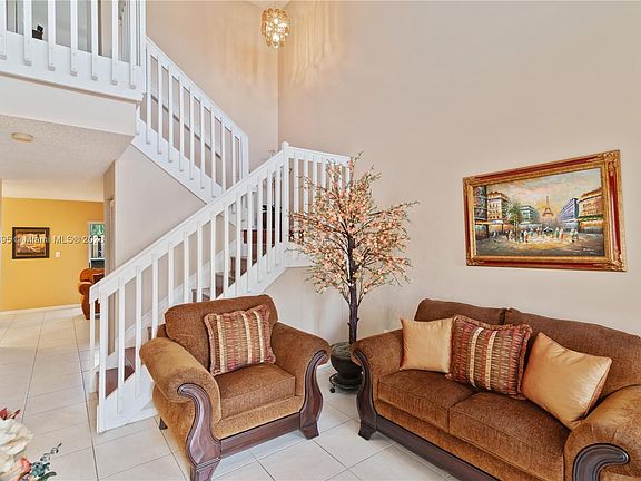 3rd image of 7025 NW 173rd Dr APT 2202
