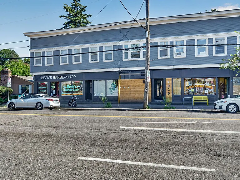 6020 NE Glisan St — Photo 23