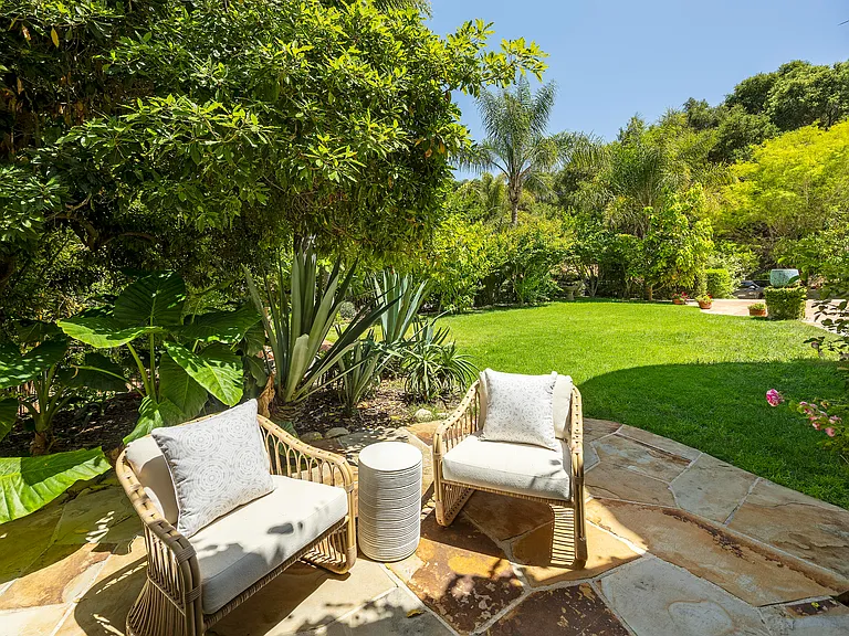 1493 Sycamore Canyon Rd — Photo 42
