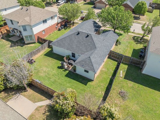 217 Centennial Pl, Crowley, TX 76036
