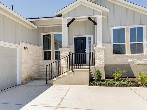 3rd image of 209 Orchard Park Dr