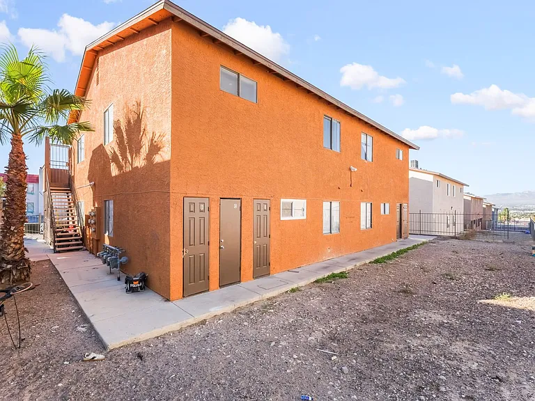 6982 Hopkins Dr #D — Photo 26
