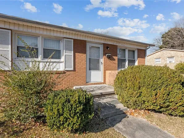 630 Holly St, Burlington, NC 27217