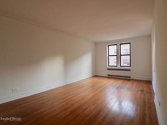 4th image of 6812 Yellowstone Blvd APT 4C