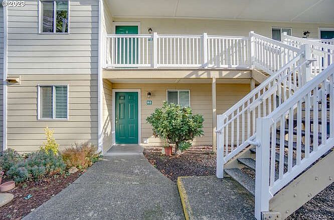 1st image of 13216 NE Salmon Creek Ave