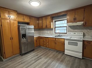 44 Otis St, Hartford, CT 06114