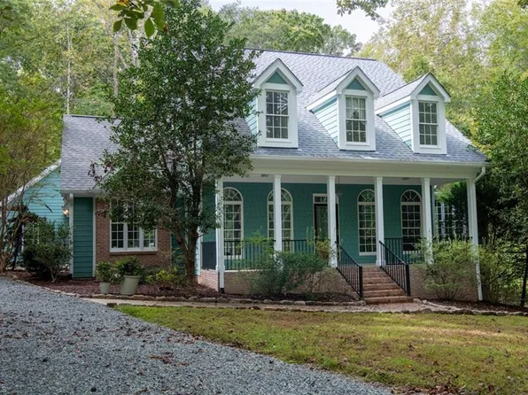 312 Oak Ridge Dr, Hillsborough, NC 27278